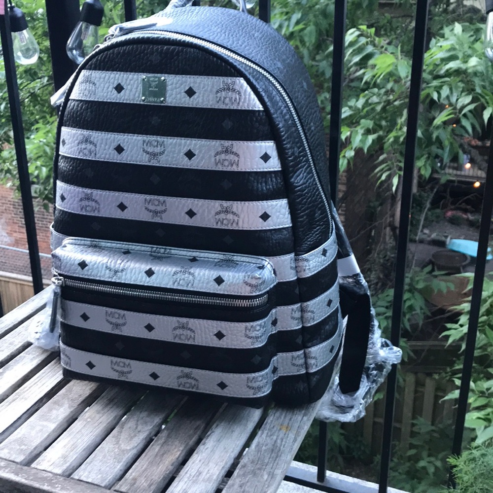 MCM Spot viseto backpack !!!!Price Firm